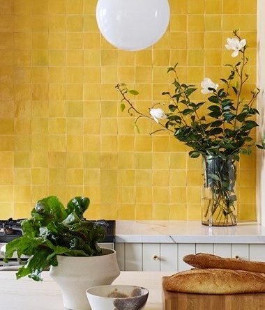 Gạch Thẻ Trang Trí hình vuông Màu Vàng ốp tường trang trí